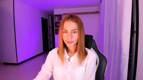 Jennyindependent model . online show from 03-07-25, 11:49