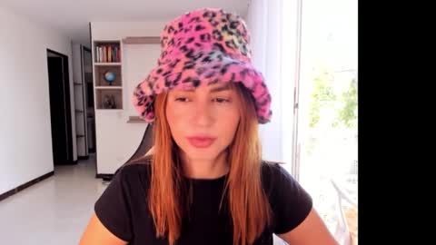 Jennyindependent model . online show from 09-26-25, 06:56