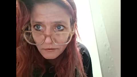 Snapshot of rainbowbrooke79 chatting on 10-29-25, 07:10 rainbowbrooke79 online show from 10-29-25, 07:10