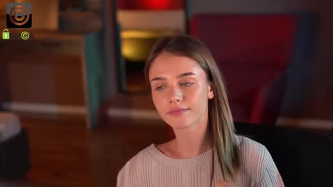 Raisa online show from 10-15-25, 05:24