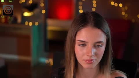 Raisa online show from 12-21-25, 05:53