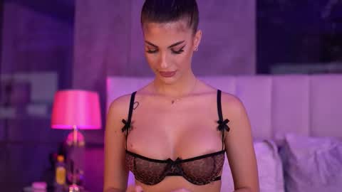 Snapshot of raisakali chatting on 10-29-25, 05:04 Raisa online show from 10-29-25, 05:04