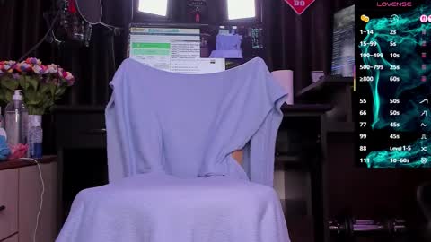 Laura online show from 09-23-25, 02:36