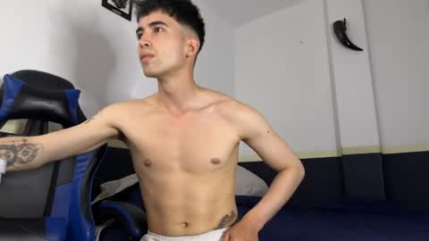 Snapshot of rakhubs chatting on 03-01-26, 10:23 Enzo online show from 03-01-26, 10:23