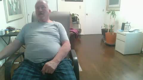 Snapshot of ram4u123 chatting on 12-28-24, 05:14 Ram online show from 12-28-24, 05:14