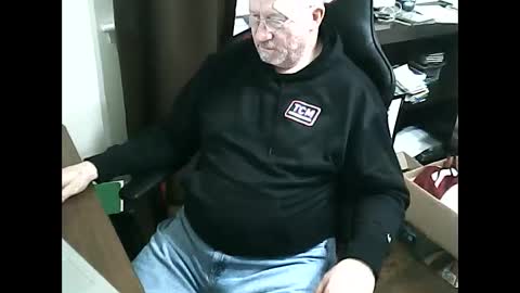 Snapshot of ram4u123 chatting on 12-31-24, 07:40 Ram online show from 12-31-24, 07:40