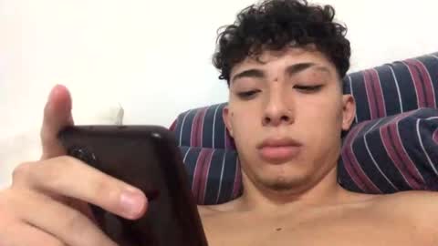 Snapshot of ramiroo2312 chatting on 02-16-25, 02:20 ramiroo2312 online show from 02-16-25, 02:20