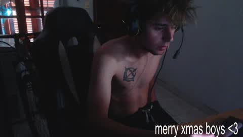 Ramiro online show from 12-29-24, 07:32