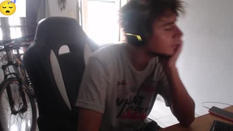 Ramiro online show from 01-19-25, 01:44