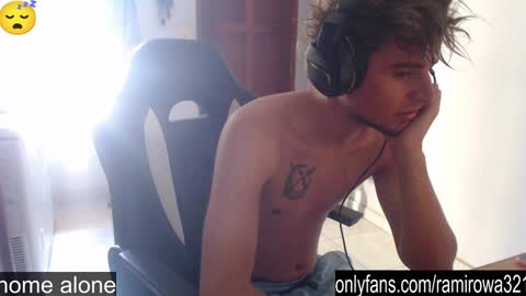 Ramiro online show from 01-20-25, 01:21