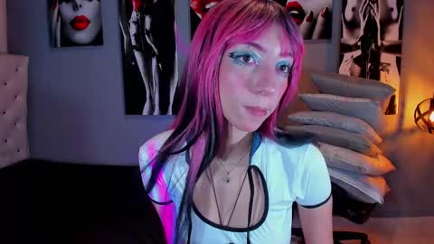 Snapshot of ramonasmith chatting on 12-28-24, 04:20 Ramona  online show from 12-28-24, 04:20