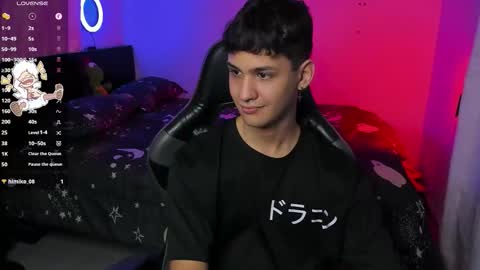  A independent Model  online show from 10-06-25, 12:41