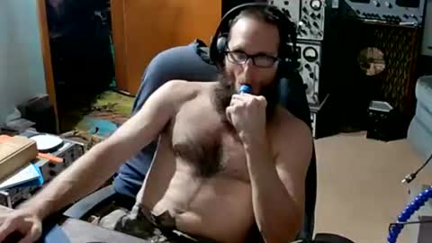 Randall online show from 10-16-25, 01:17