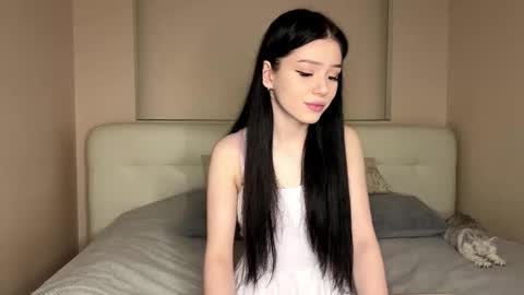 Luna online show from 09-29-25, 11:59