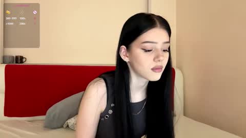 Luna online show from 10-05-25, 01:31