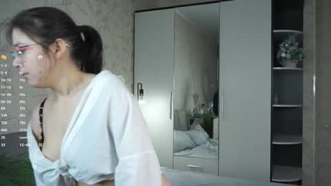 Vilda online show from 09-14-25, 07:18