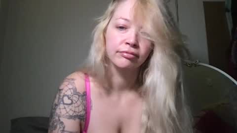 Snapshot of randiigirl69 chatting on 02-27-25, 11:10 Randii online show from 02-27-25, 11:10