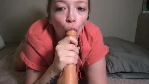 Snapshot of randiigirl69 chatting on 03-07-25, 12:01 Randii online show from 03-07-25, 12:01