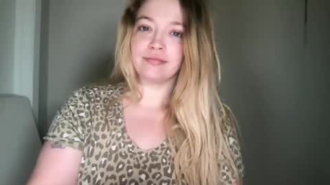 Snapshot of randiigirl69 chatting on 10-13-25, 09:53 Randii online show from 10-13-25, 09:53