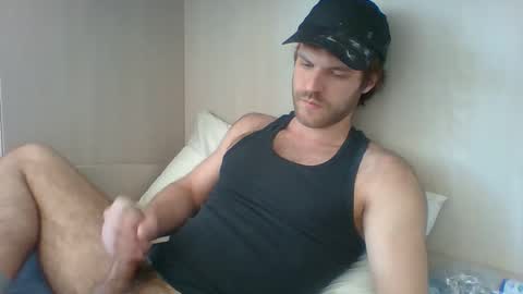 Snapshot of randomguy_42 chatting on 06-03-26, 10:18 randomguy_42 online show from 06-03-26, 10:18