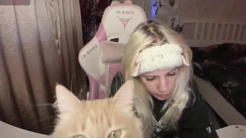 Rapunzel online show from 01-18-26, 01:37