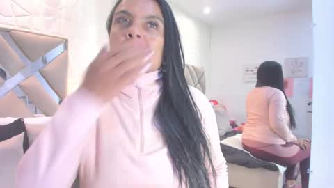 Raquel Moore  online show from 03-30-26, 01:56