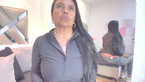 Raquel Moore  online show from 03-31-26, 10:48