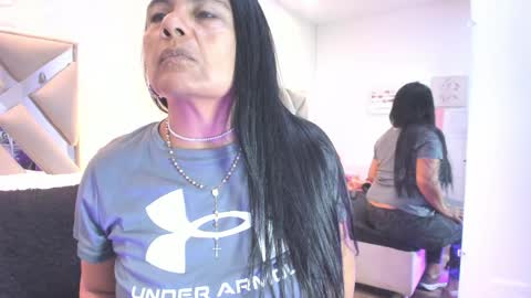 Raquel Moore  online show from 04-06-26, 11:44