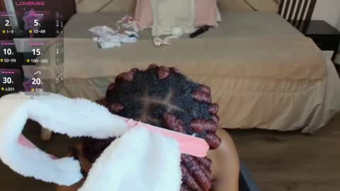 Raquel online show from 03-09-25, 02:43