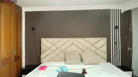 Raquel online show from 09-19-25, 12:06