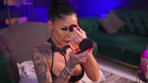 Raquelle online show from 01-25-25, 12:48