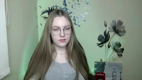 raspberry0101 online show from 12-17-24, 06:42