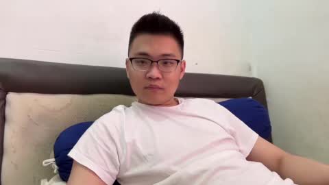 Snapshot of ratedepic17 chatting on 01-11-25, 02:52 randomnaut online show from 01-11-25, 02:52
