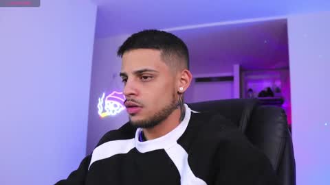 Snapshot of rausch77 chatting on 12-06-24, 07:10 rausch77 online show from 12-06-24, 07:10