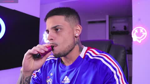 Snapshot of rausch77 chatting on 01-22-25, 05:37 rausch77 online show from 01-22-25, 05:37