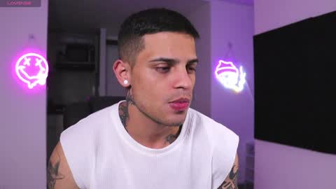 Snapshot of rausch77 chatting on 02-08-25, 06:12 rausch77 online show from 02-08-25, 06:12