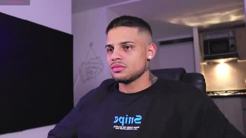 Snapshot of rausch77 chatting on 03-01-25, 08:23 rausch77 online show from 03-01-25, 08:23