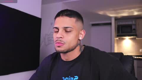 Snapshot of rausch77 chatting on 03-01-25, 11:28 rausch77 online show from 03-01-25, 11:28