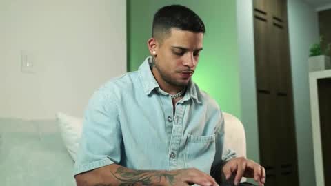 Snapshot of rausch77 chatting on 09-14-25, 03:27 rausch77 online show from 09-14-25, 03:27