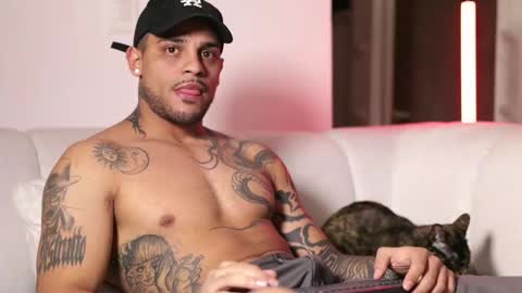 Snapshot of rausch77 chatting on 11-10-25, 03:49 rausch77 online show from 11-10-25, 03:49