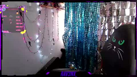Snapshot of rav3nx_ chatting on 04-28-26, 10:15 online show from 04-28-26, 10:15