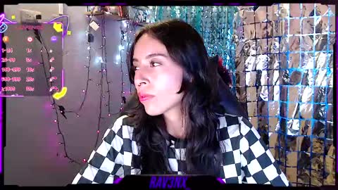 Snapshot of rav3nx_ chatting on 05-12-26, 10:51 online show from 05-12-26, 10:51