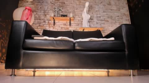 Snapshot of rave_paradise chatting on 02-05-25, 07:10 online show from 02-05-25, 07:10