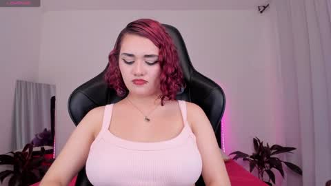 Snapshot of raven__white1 chatting on 01-23-25, 12:46 Raven online show from 01-23-25, 12:46