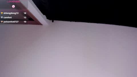 Snapshot of raven__white1 chatting on 03-09-25, 12:53 Raven online show from 03-09-25, 12:53