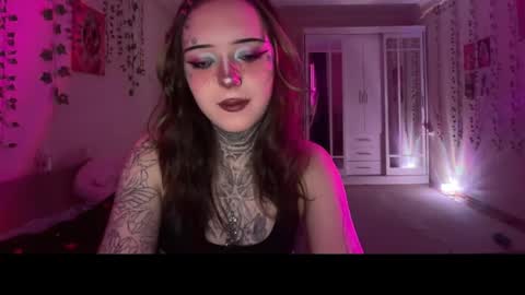 Snapshot of raven_armor chatting on 06-05-26, 05:51 raven_armor online show from 06-05-26, 05:51