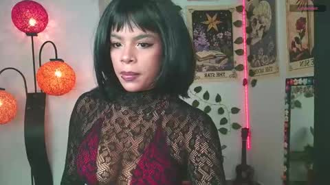 Snapshot of raven_luv chatting on 09-12-25, 10:10 raven online show from 09-12-25, 10:10