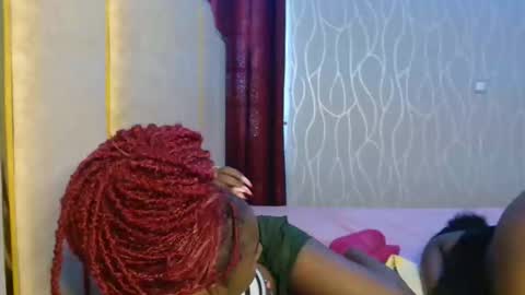 Snapshot of raven_luxe chatting on 05-14-26, 06:42 Raven online show from 05-14-26, 06:42
