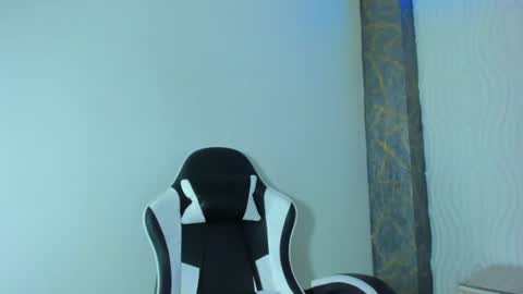Snapshot of raven_rouge chatting on 06-12-26, 12:48 gata online show from 06-12-26, 12:48