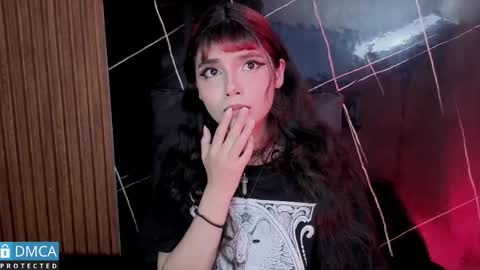 raven_rox_ online show from 11-29-25, 01:52